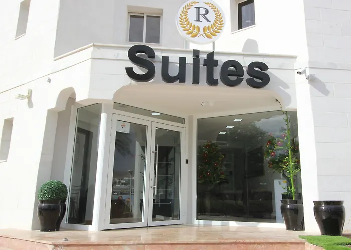 Rich Royal Suites